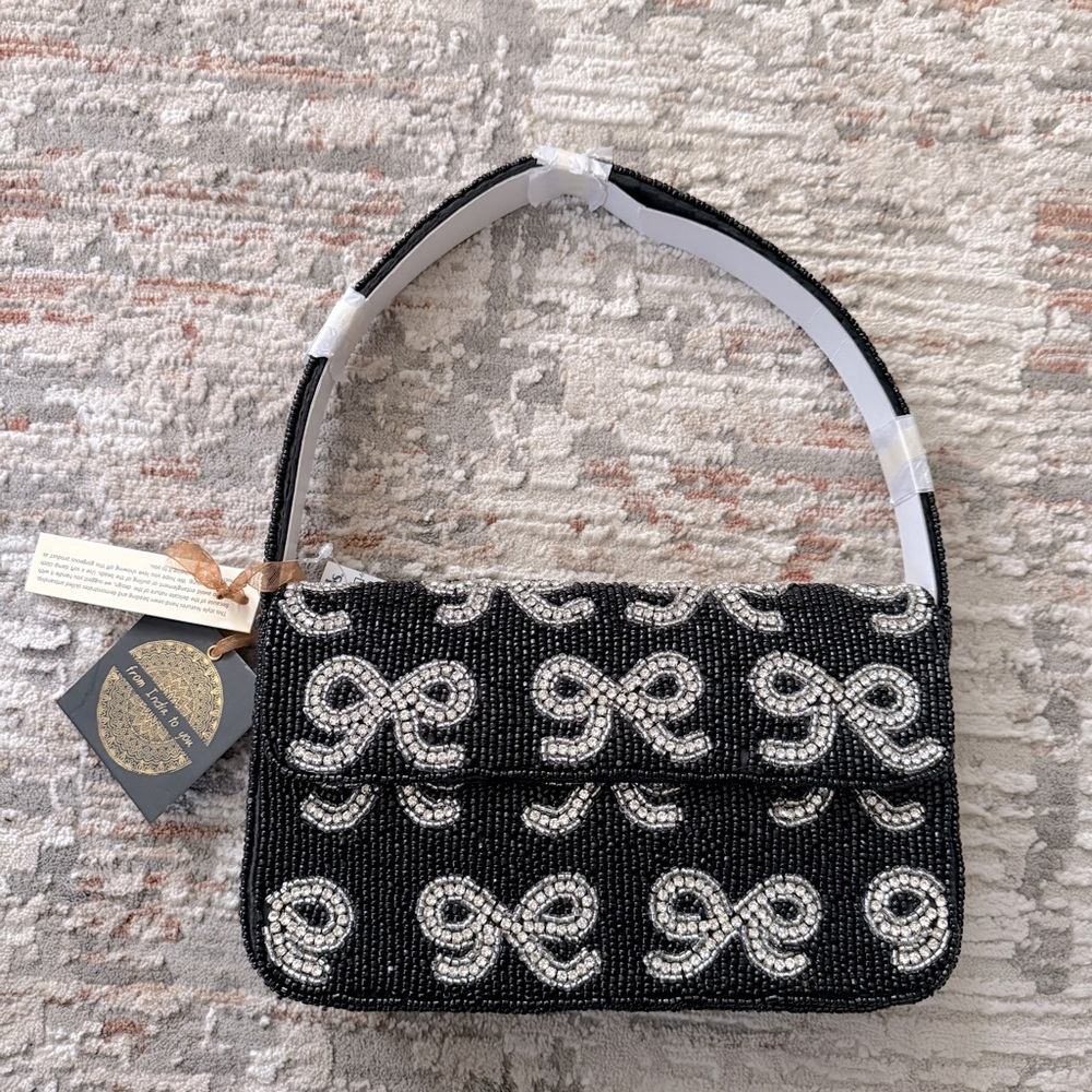 NWT Black and White Bow Beaded Shoulder Bag